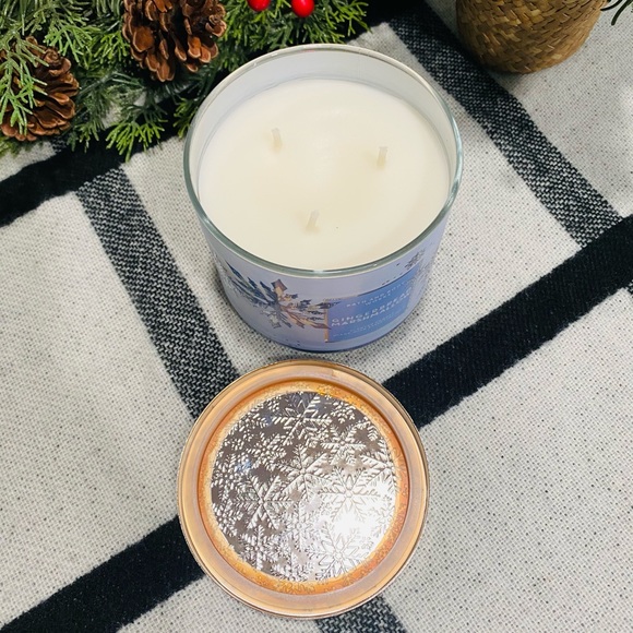 Gingerbread Marshmallow Bath & Body Works Candle - Picture 4 of 5